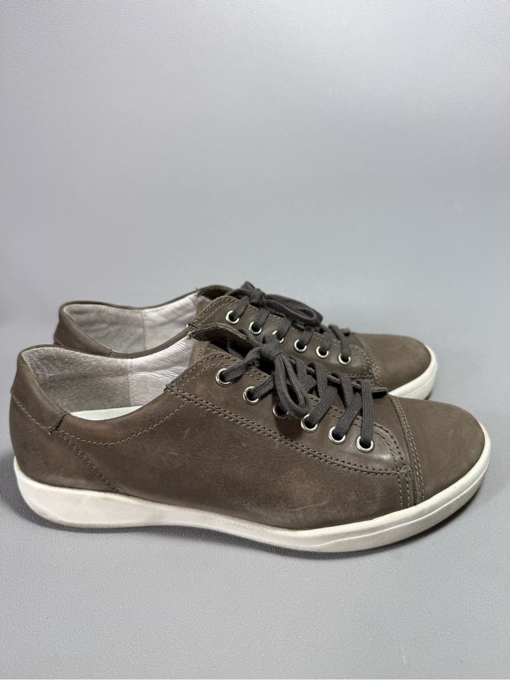 Josef Seibel Sina 11 Taupe Leather Cap Toe Lace-Up Sneakers